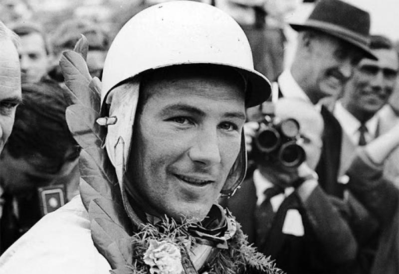 Preminuo Stirling Moss, legendarni britanski vozač Formule 1